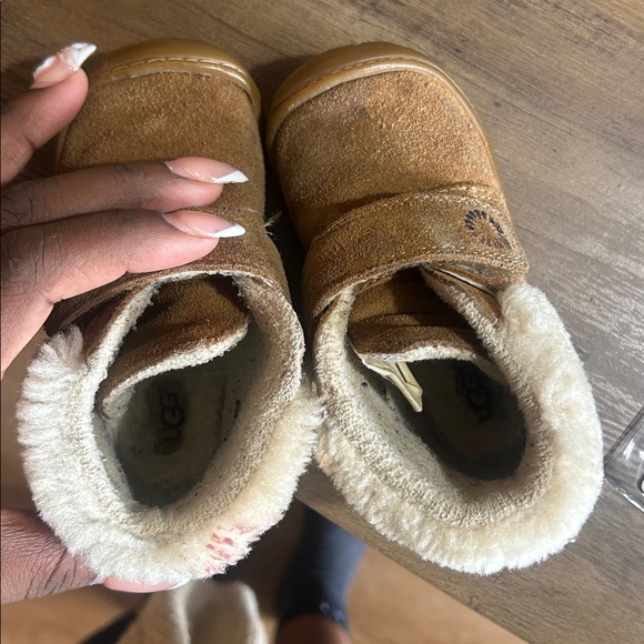 UGG Keelan Boots Size 4/5 - Picture 5 of 5